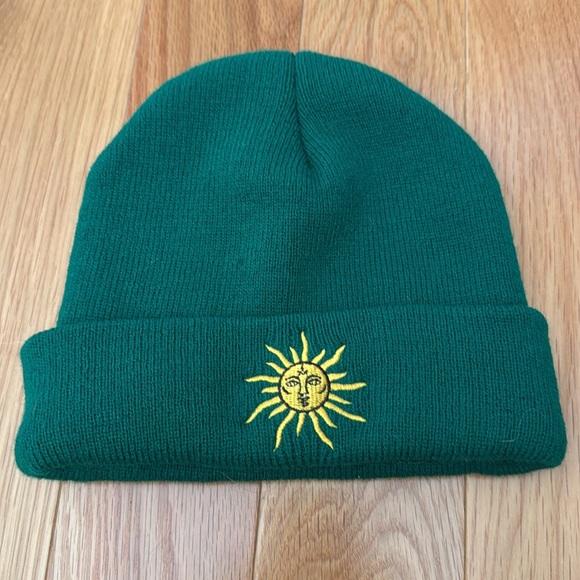 Winter Hat Beanie - Picture 7 of 9